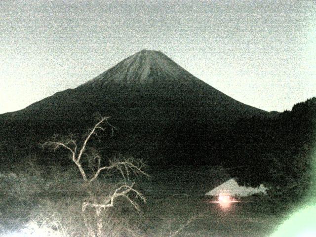 精進湖からの富士山