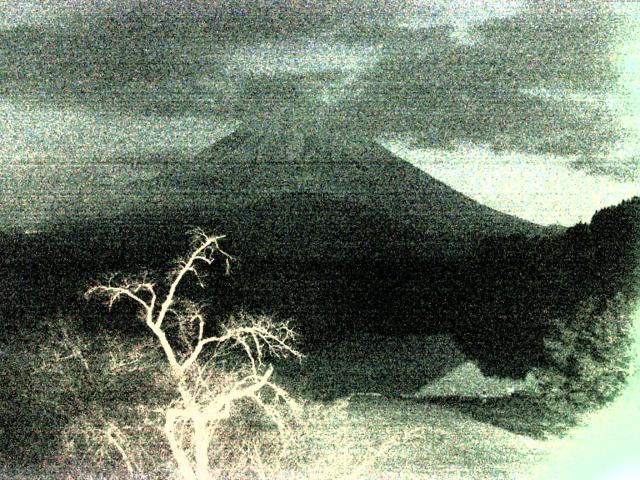 精進湖からの富士山