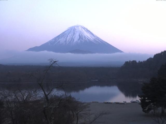 精進湖からの富士山