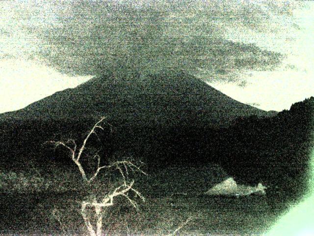 精進湖からの富士山