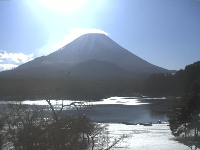 精進湖からの富士山