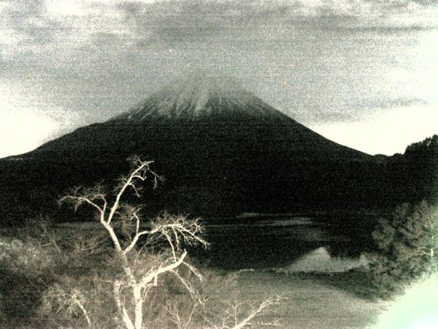 精進湖からの富士山
