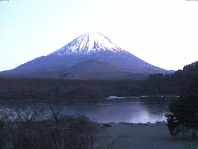 精進湖からの富士山