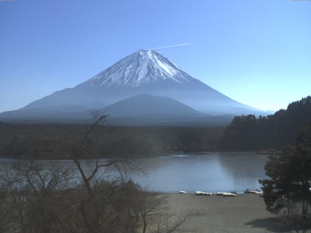 精進湖からの富士山