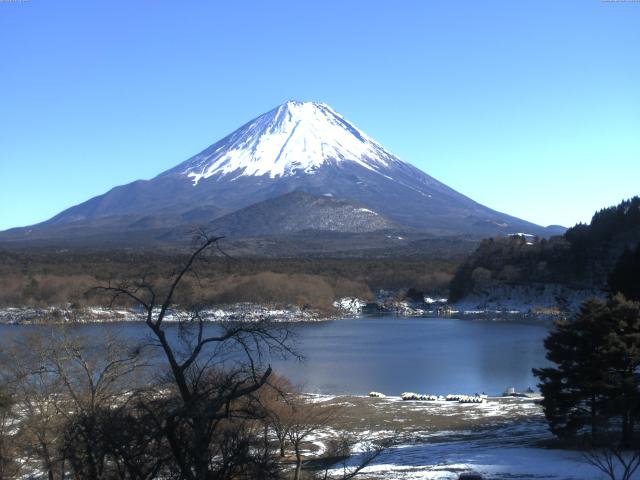 精進湖からの富士山