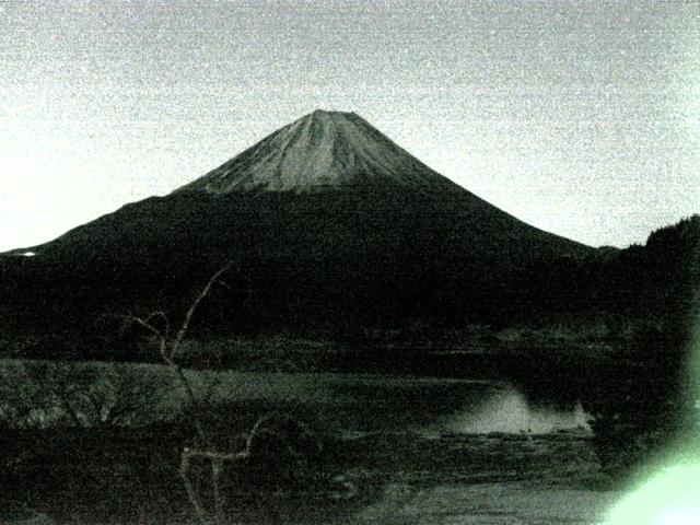 精進湖からの富士山