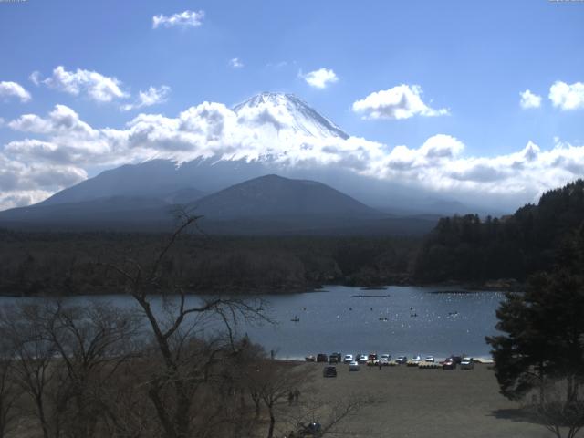 精進湖からの富士山