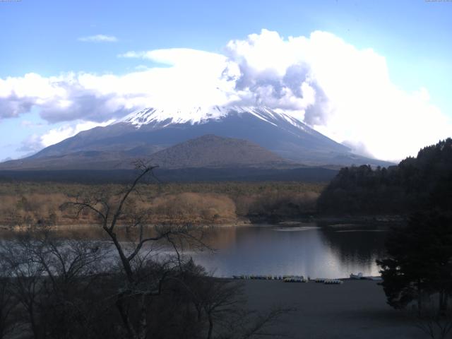 精進湖からの富士山