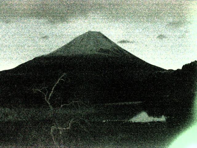精進湖からの富士山