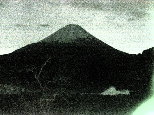 精進湖からの富士山