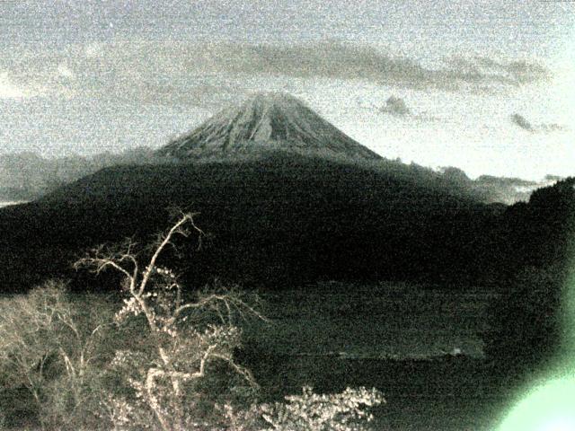 精進湖からの富士山
