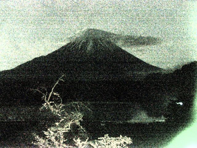 精進湖からの富士山