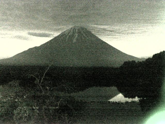 精進湖からの富士山