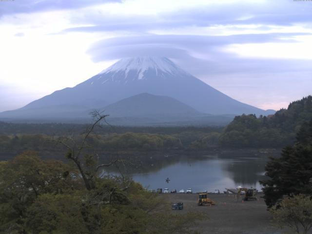 精進湖からの富士山