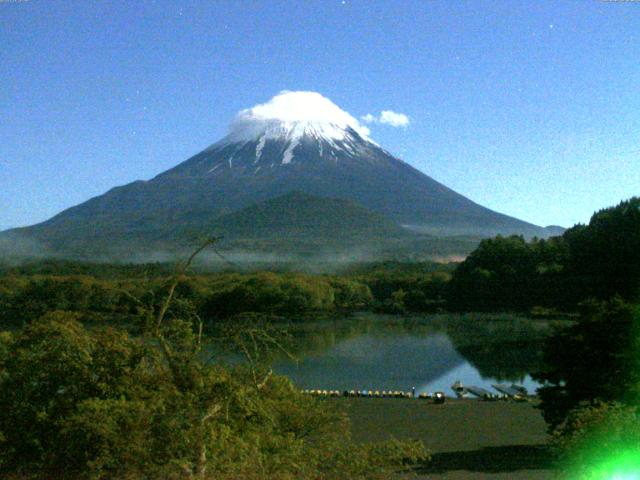 精進湖からの富士山