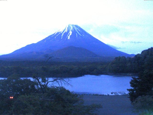 精進湖からの富士山