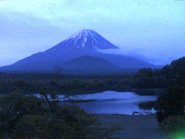 精進湖からの富士山