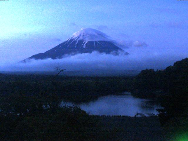 精進湖からの富士山