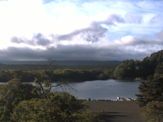 精進湖からの富士山
