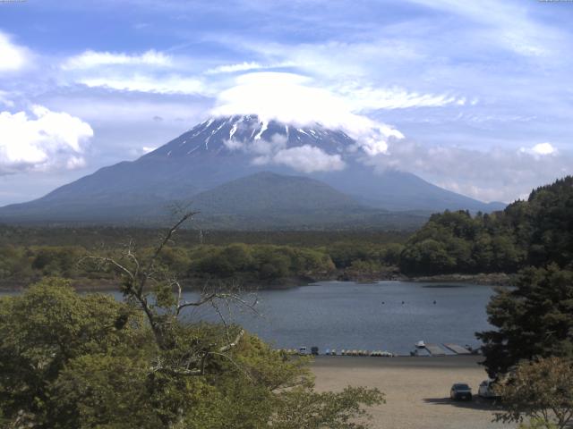精進湖からの富士山