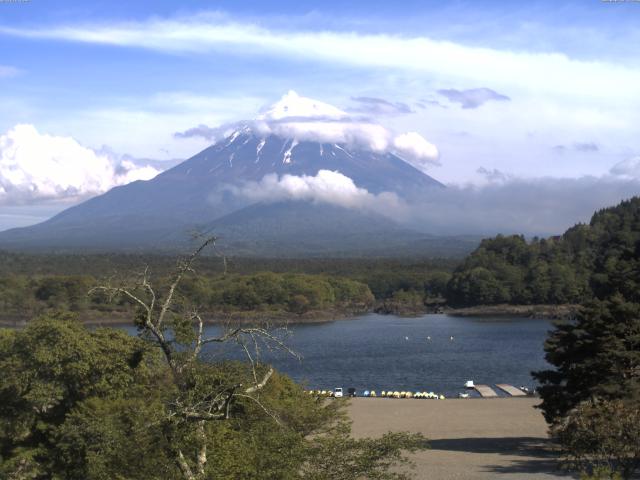 精進湖からの富士山