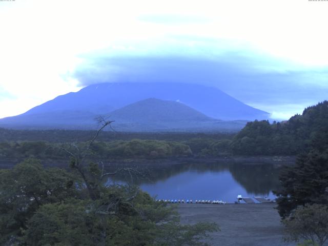精進湖からの富士山
