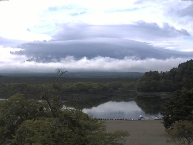 精進湖からの富士山