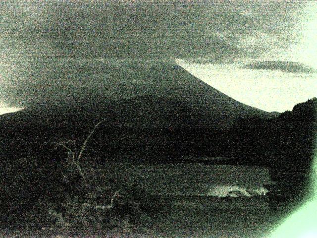 精進湖からの富士山