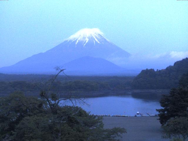 精進湖からの富士山
