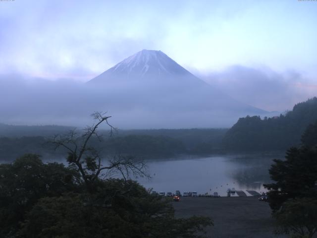 精進湖からの富士山