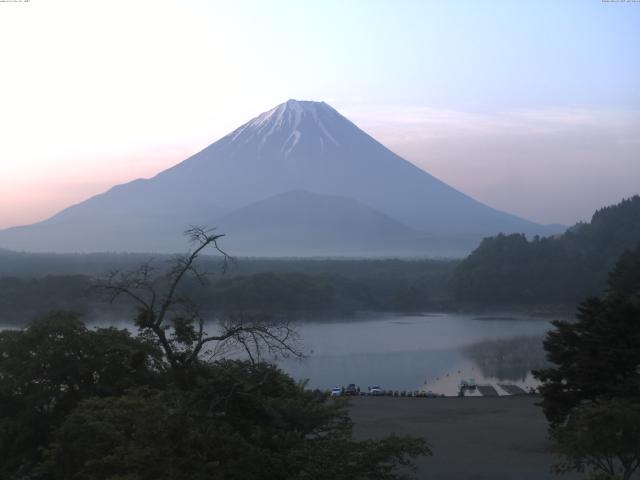 精進湖からの富士山