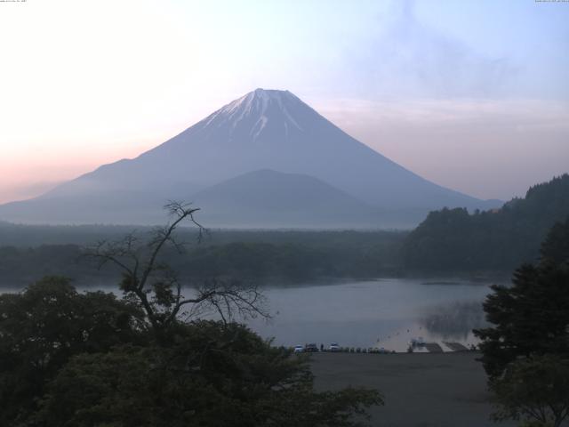 精進湖からの富士山