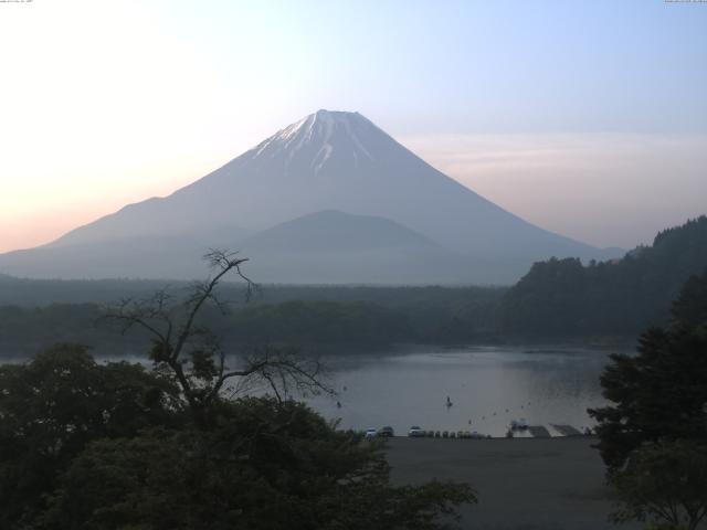 精進湖からの富士山