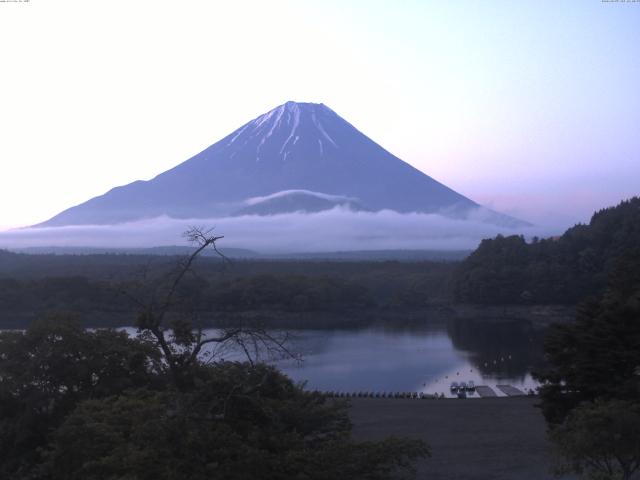 精進湖からの富士山