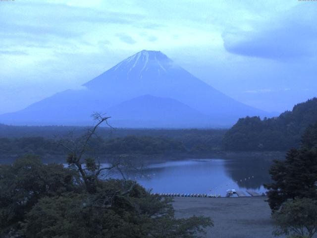 精進湖からの富士山