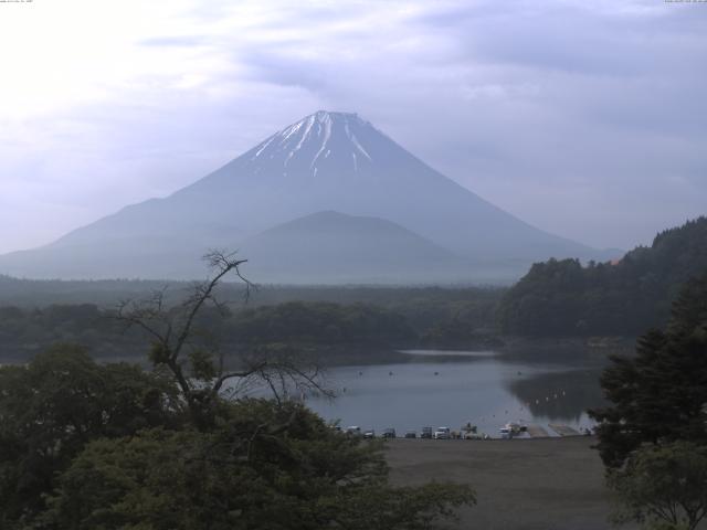精進湖からの富士山