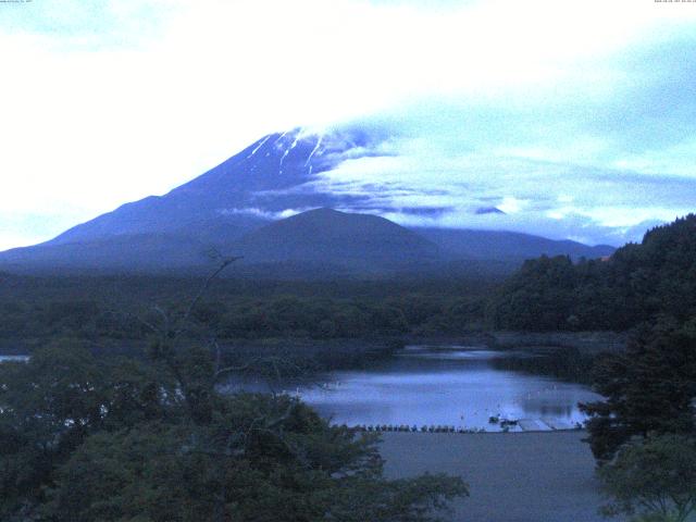 精進湖からの富士山