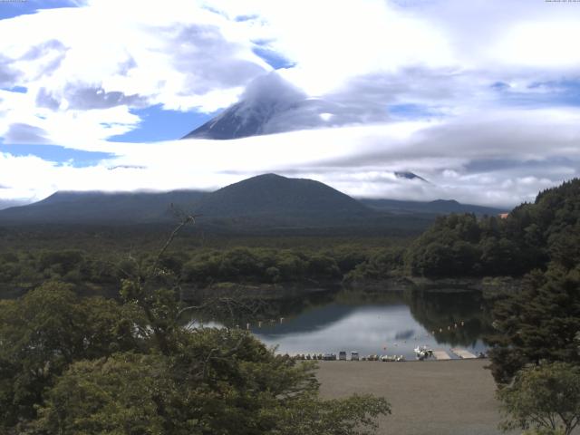 精進湖からの富士山