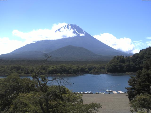 精進湖からの富士山