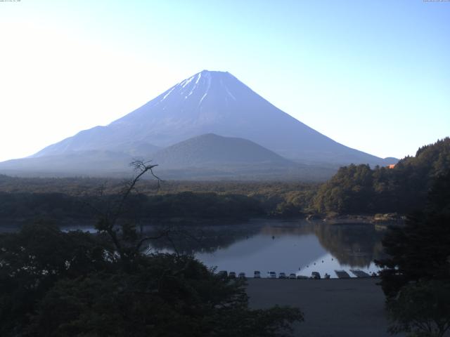 精進湖からの富士山