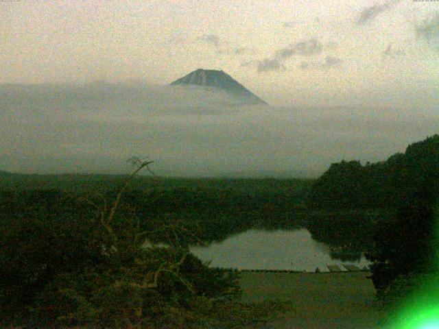 精進湖からの富士山