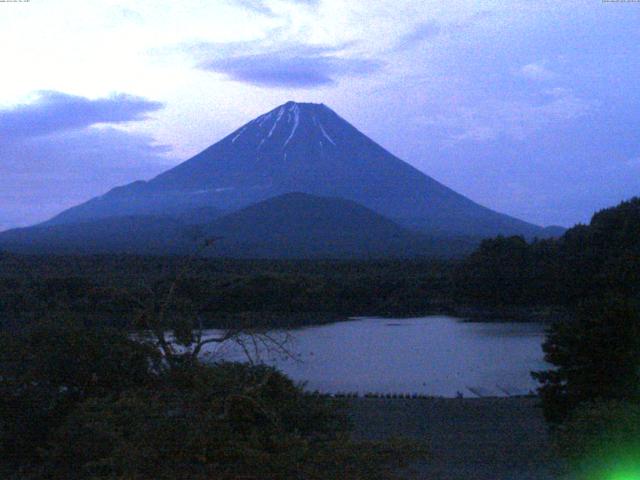 精進湖からの富士山