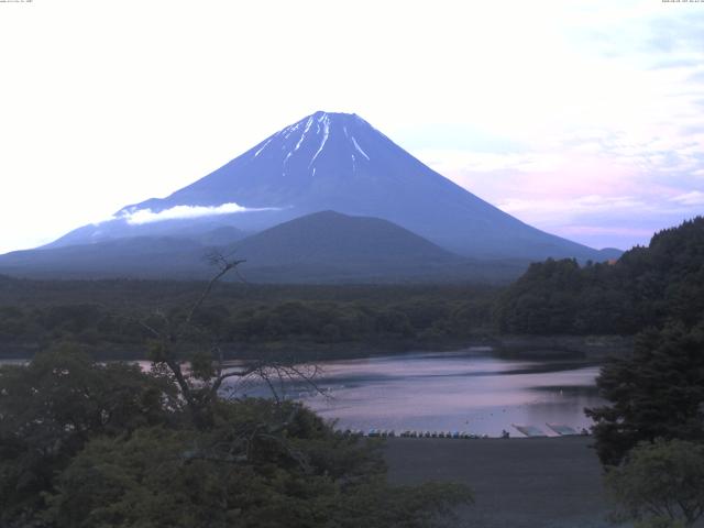 精進湖からの富士山