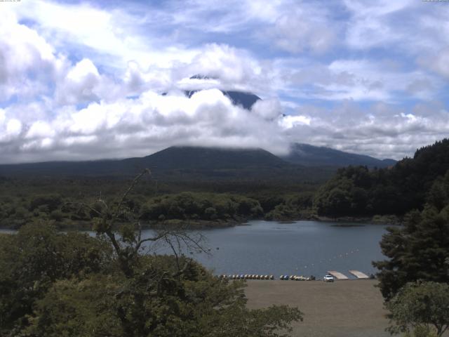 精進湖からの富士山