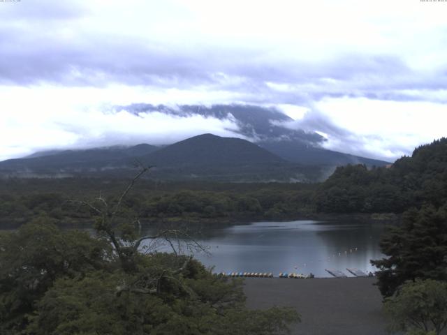 精進湖からの富士山