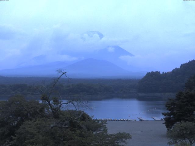 精進湖からの富士山