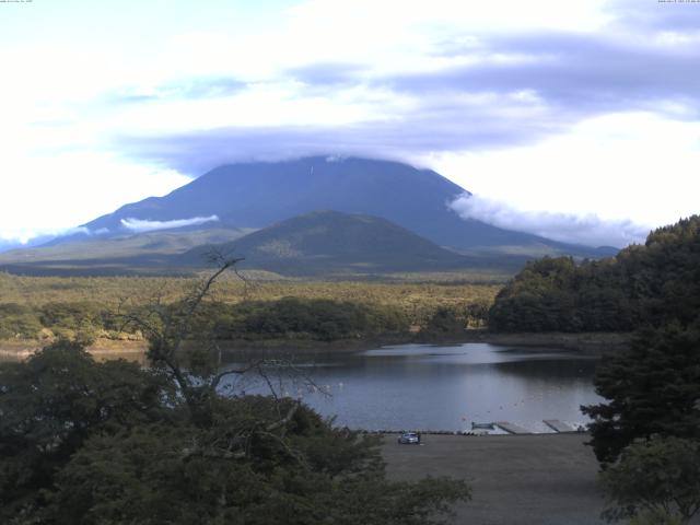 精進湖からの富士山