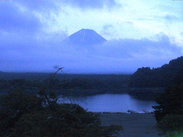 精進湖からの富士山
