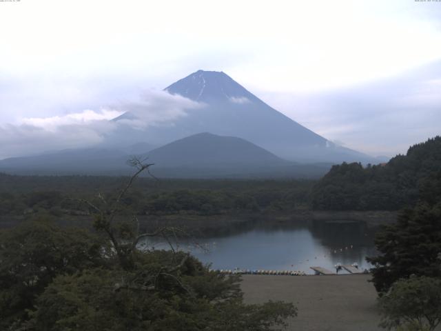 精進湖からの富士山