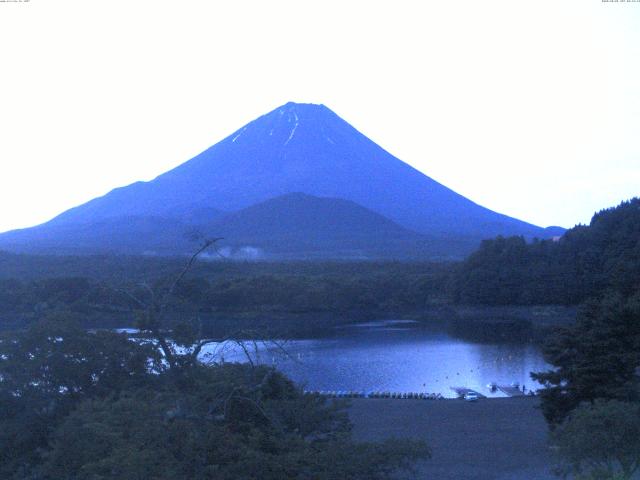 精進湖からの富士山